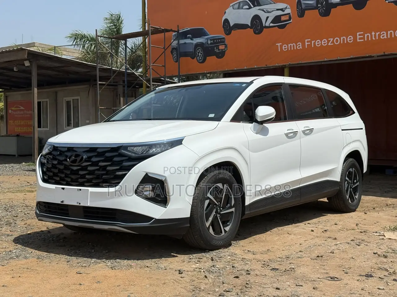 Hyundai Custin 2022 White