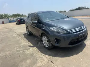 Ford Fiesta S 4dr Sedan (1.6L 4cyl 5M) 2014 Gray