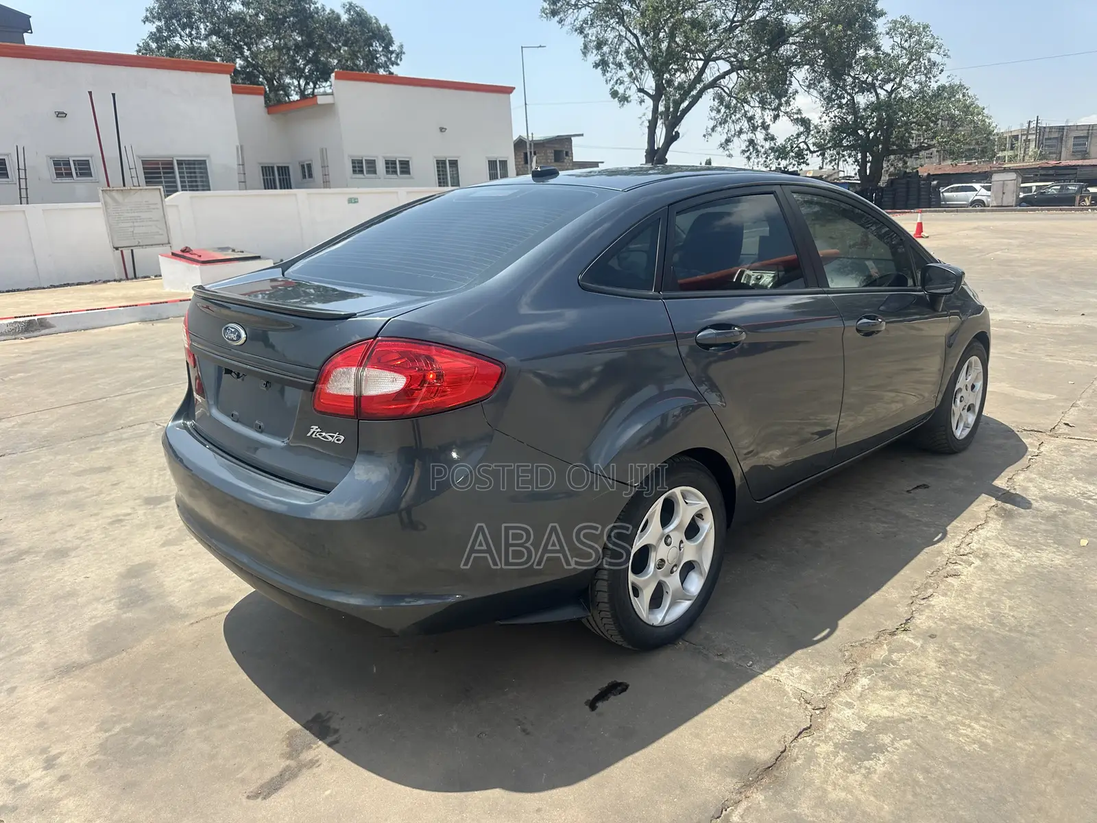 Ford Fiesta S 4dr Sedan (1.6L 4cyl 5M) 2014 Gray