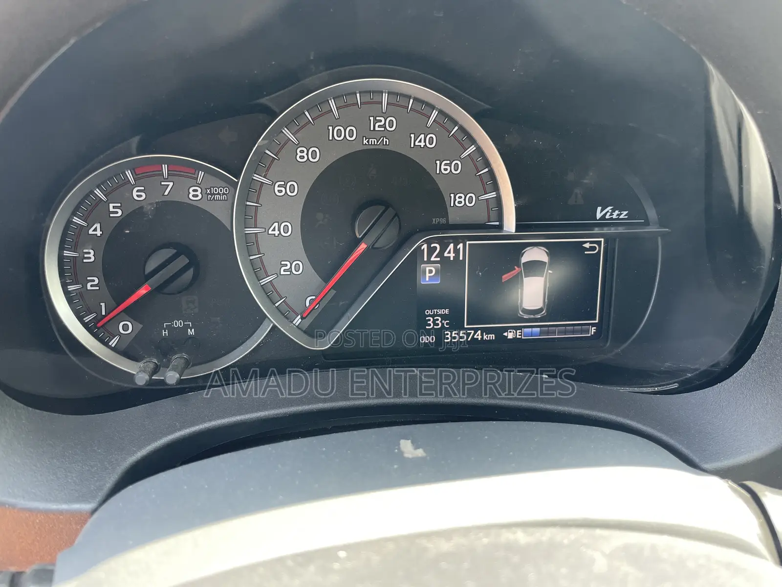 Toyota Vitz 1.3 FWD 5dr 2015 Red
