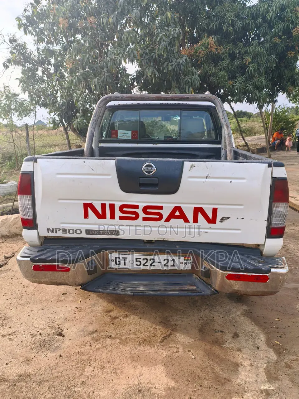 Nissan Hardbody 2021 White