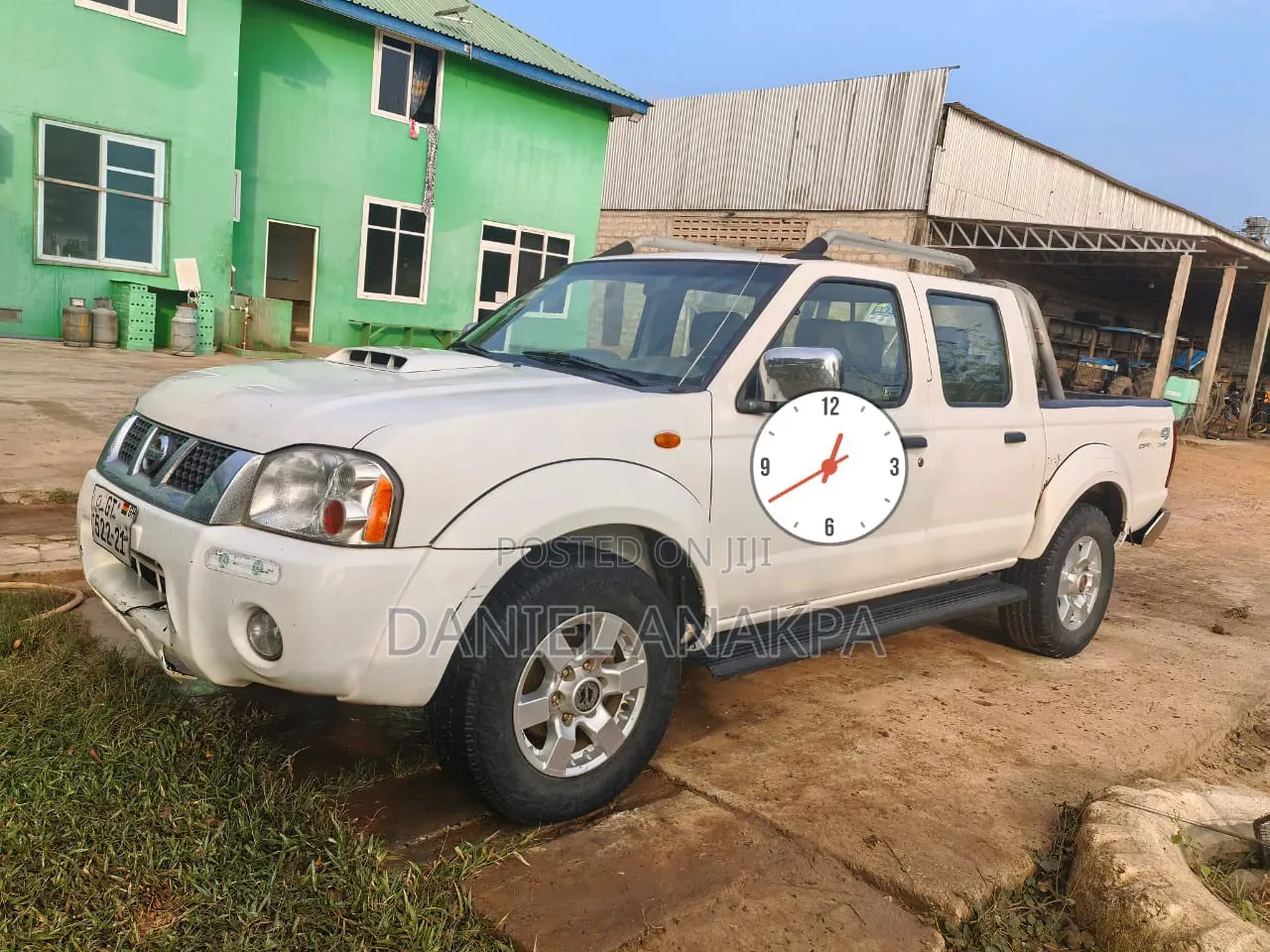 Nissan Hardbody 2021 White