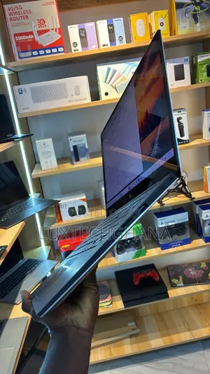 Laptop Dell XPS 15 16GB Intel Core i9 SSD 256GB