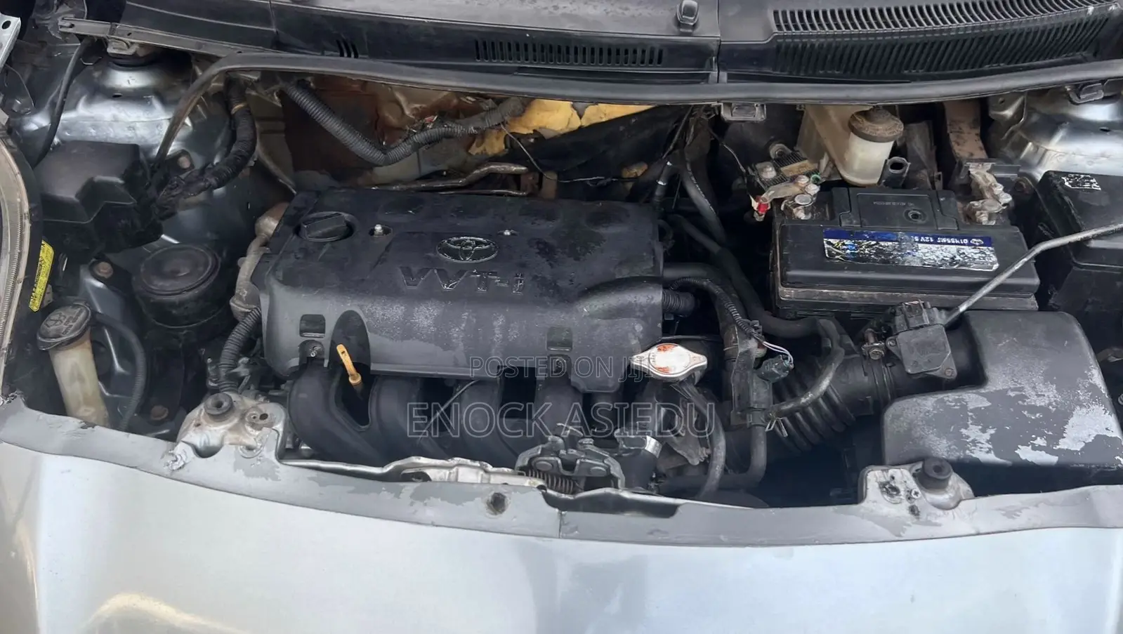 Toyota Vitz 1.3 AWD 3dr 2010 Gray