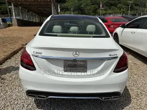 Mercedes-Benz C300 2016 White