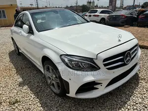 Mercedes-Benz C300 2016 White