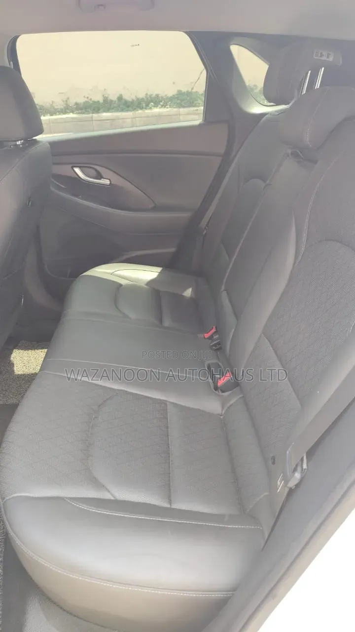 Hyundai i30 2016 White