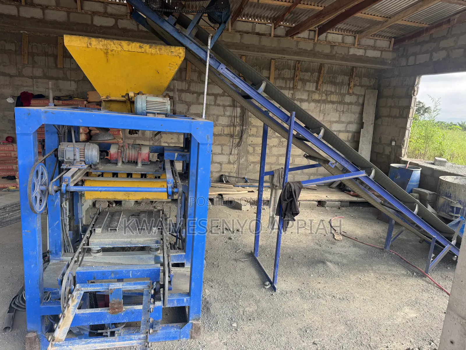 QT4-24 Block Moulding Machine