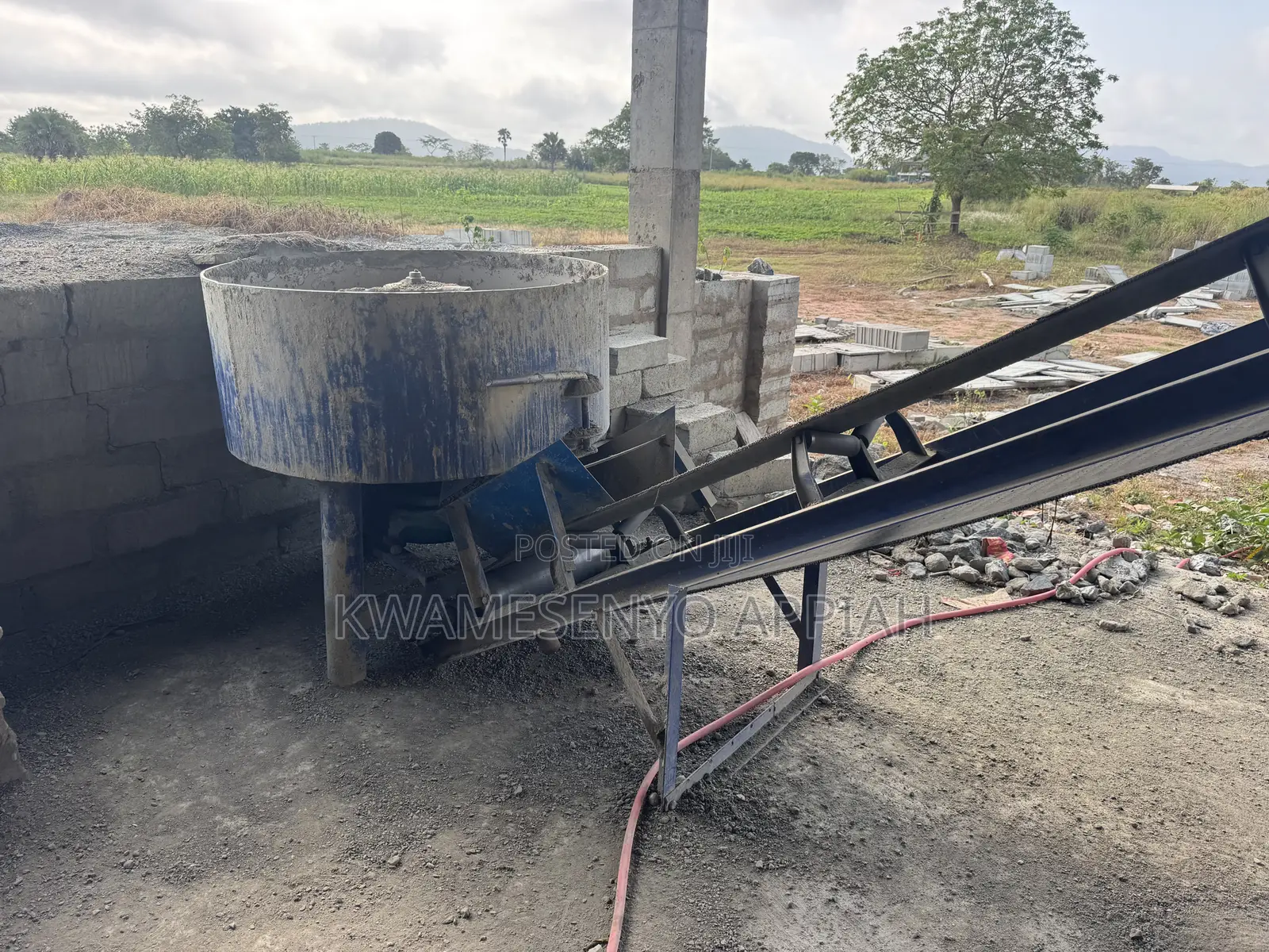QT4-24 Block Moulding Machine