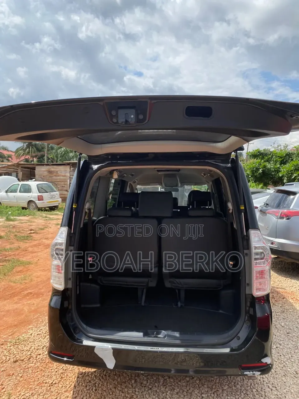 Toyota Voxy 2013 Black