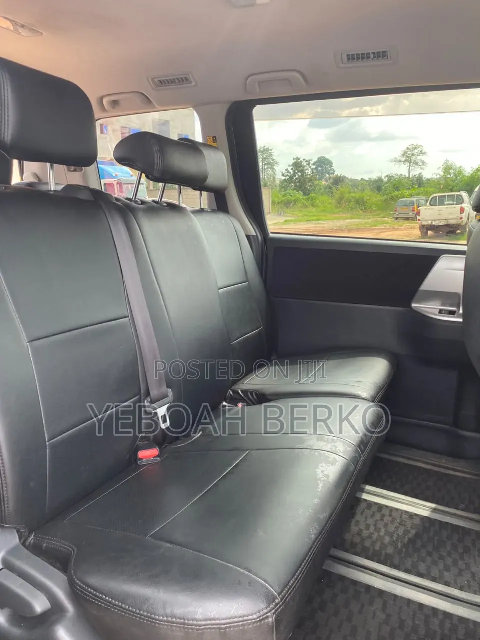Toyota Voxy 2013 Black