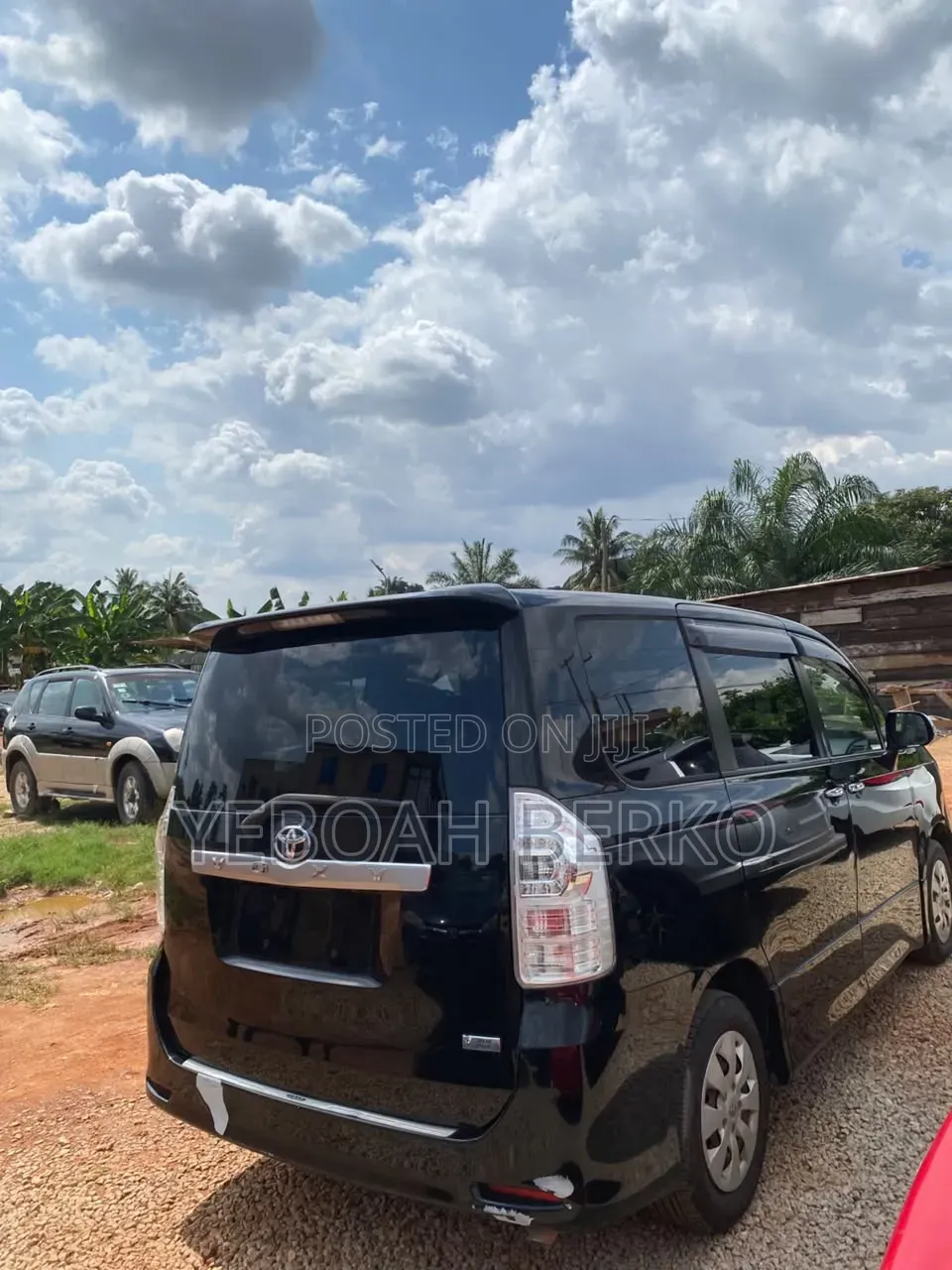 Toyota Voxy 2013 Black