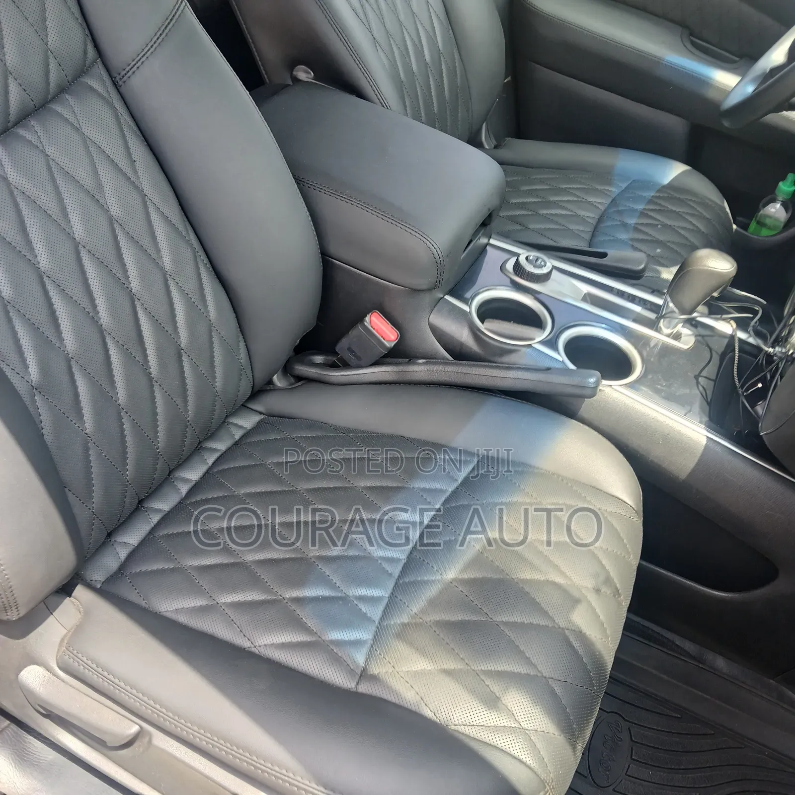 Nissan Pathfinder SL 4dr SUV 4WD (3.5L 6cyl CVT) 2015 Gray