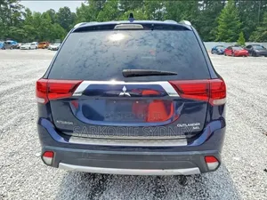 Mitsubishi Outlander SEL FWD 2018 Blue