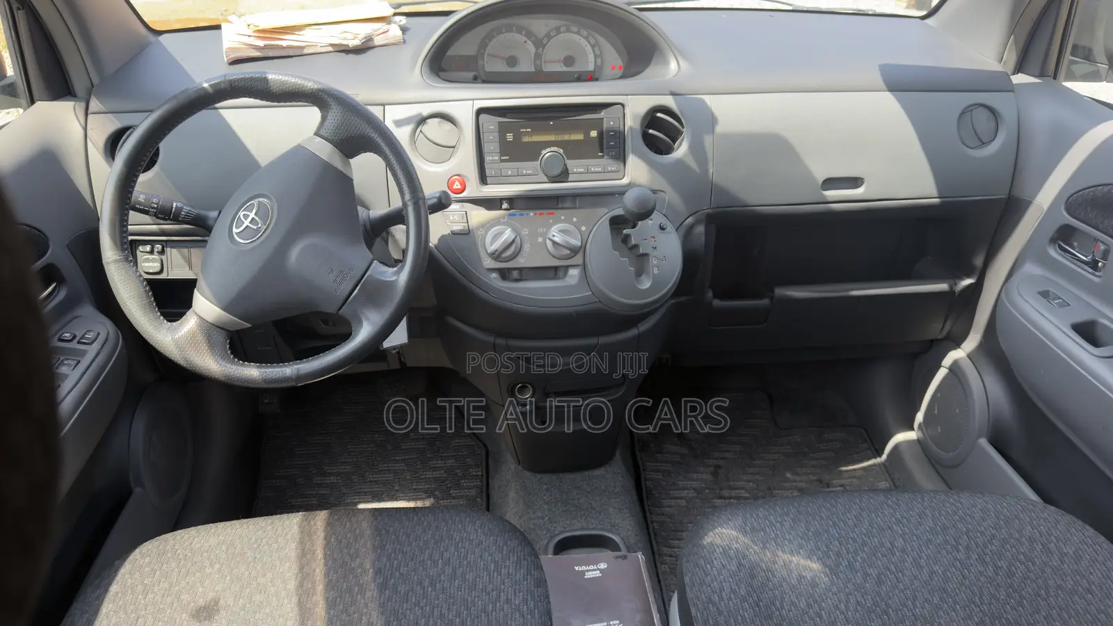 Toyota Sienta 1.5 AWD 2012 Brown