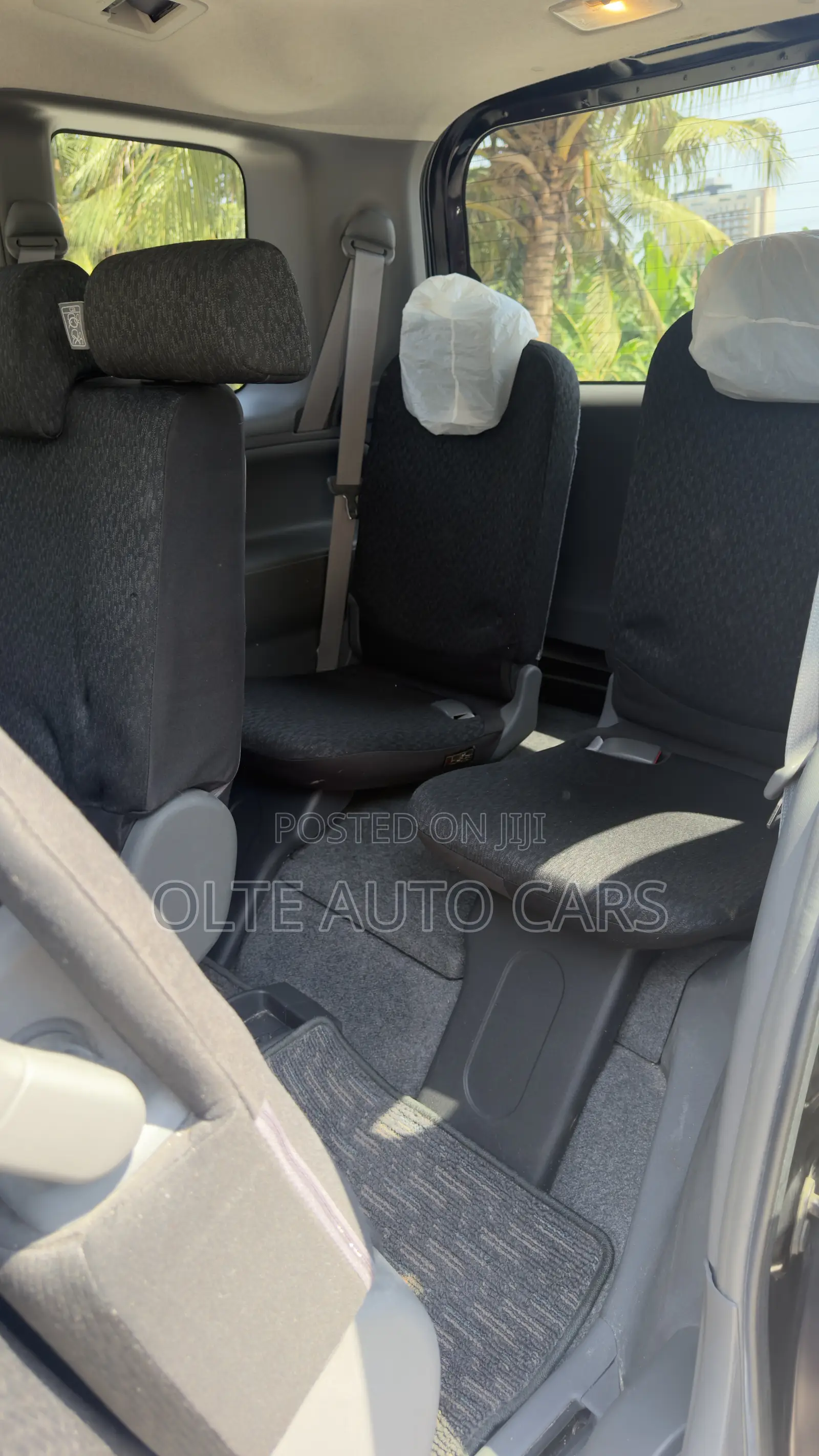 Toyota Sienta 1.5 AWD 2012 Brown