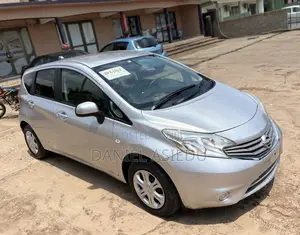 Nissan Note 1.6 Petrol 2014 Silver