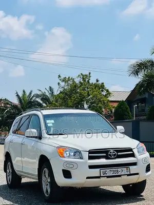 Toyota RAV4 2012 White