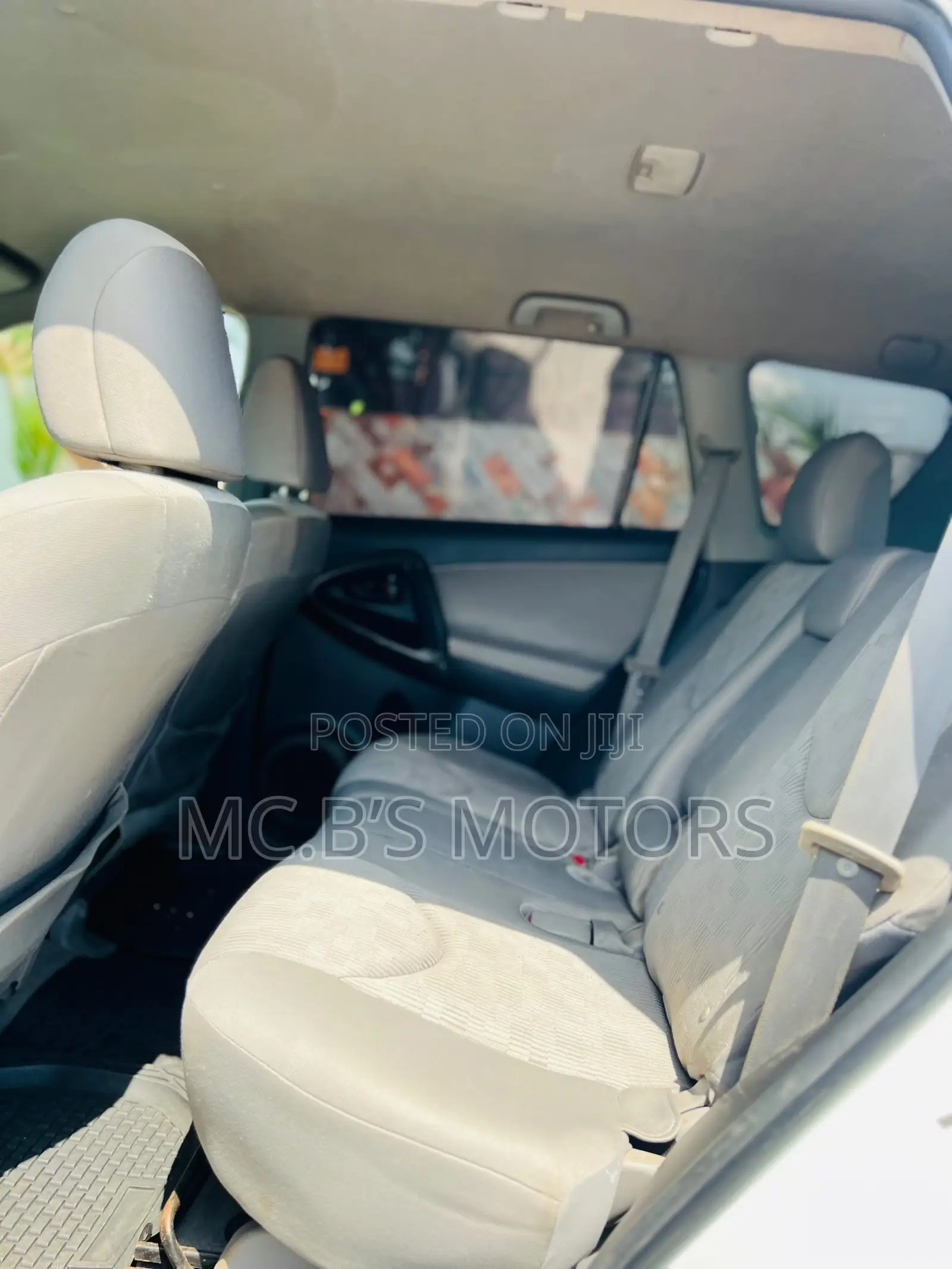 Toyota RAV4 2012 White