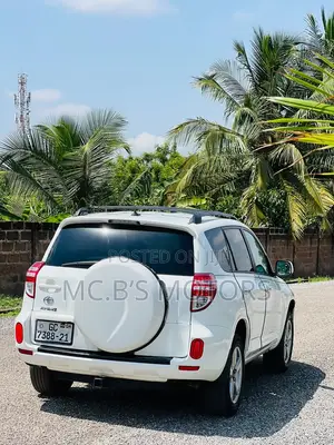 Toyota RAV4 2012 White
