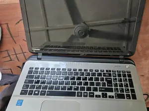Laptop Toshiba Satellite L50 12GB Intel Core i3 SSD 128GB