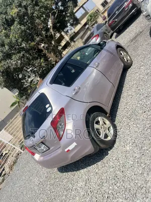 Toyota Vitz 2013 Silver