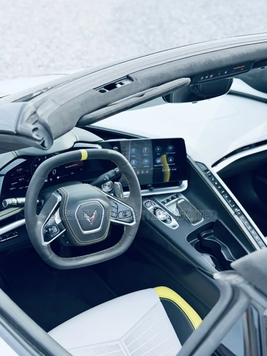 Chevrolet Corvette Stingray Convertible w/2LT 2023 White