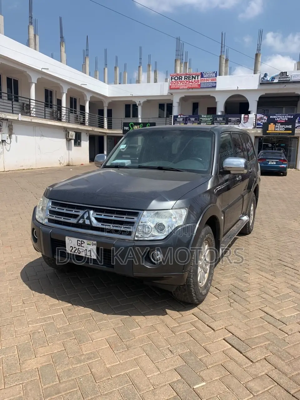 Mitsubishi Pajero 2011 Black