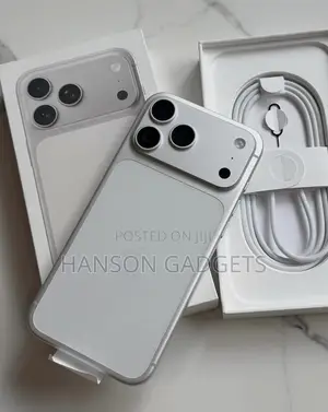 New Apple iPhone 17 Pro Max 1 TB Silver