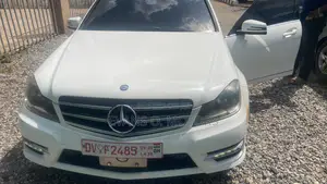 Mercedes-Benz C300 Sport 4Matic Sedan AWD (3.5L 6cyl 7A) 2014 White