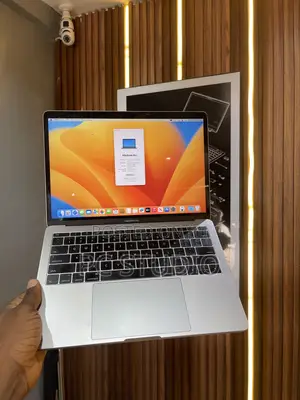 Laptop Apple MacBook Pro 2017 8GB Intel Core i5 SSD 128GB