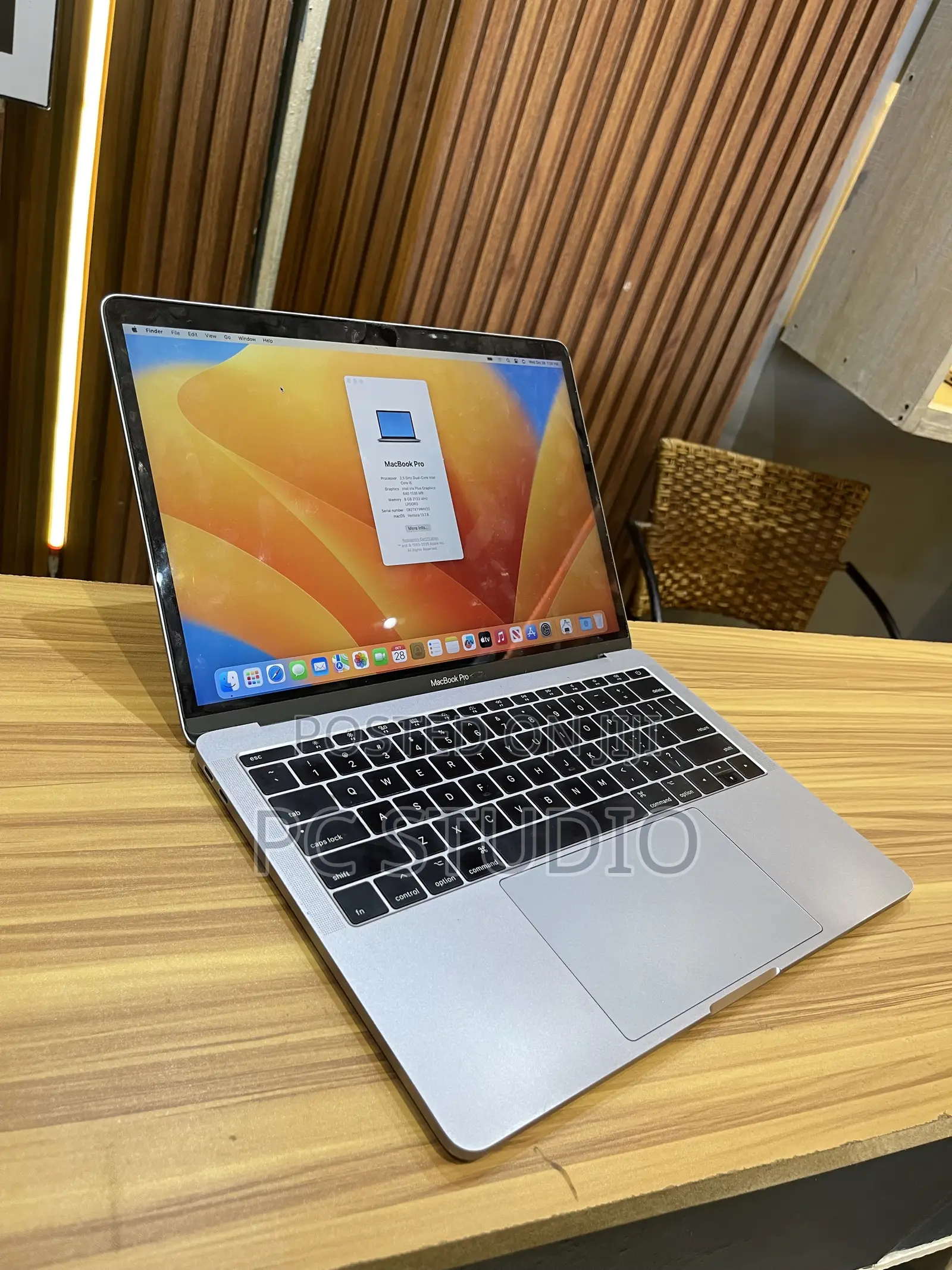Laptop Apple MacBook Pro 2017 8GB Intel Core i5 SSD 128GB