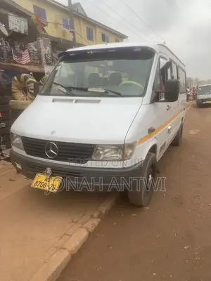 Mercedes-Benz Sprinter 2010 White