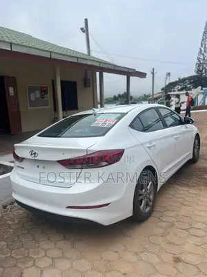 Hyundai Elantra SE 2018 White