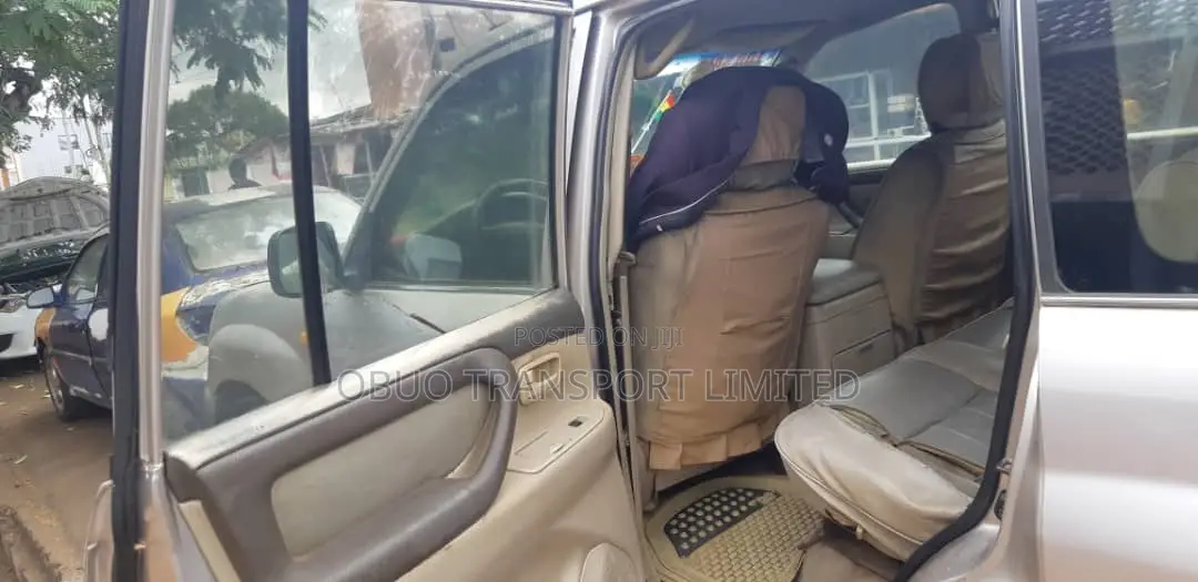 Toyota Land Cruiser HDJ 100 1999 Silver