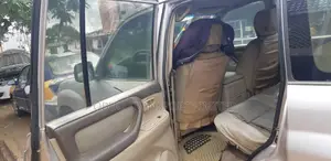 Toyota Land Cruiser HDJ 100 1999 Silver