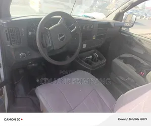 GMC Savana 2012 White