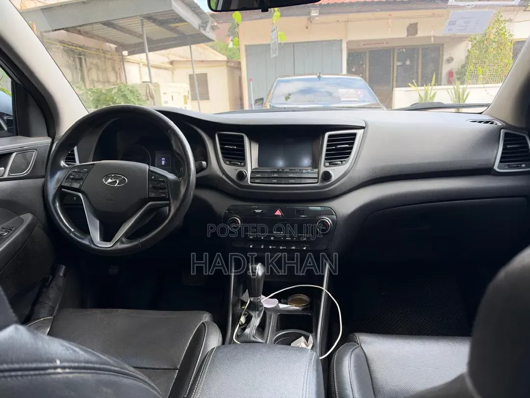 Hyundai Tucson Limited AWD 2018 Silver