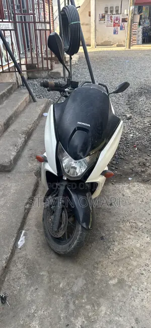 Honda 2012 White