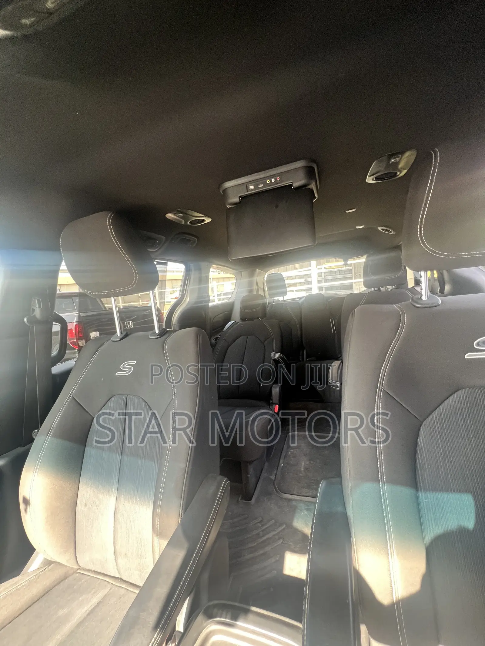 Chrysler Pacifica 2021 Black