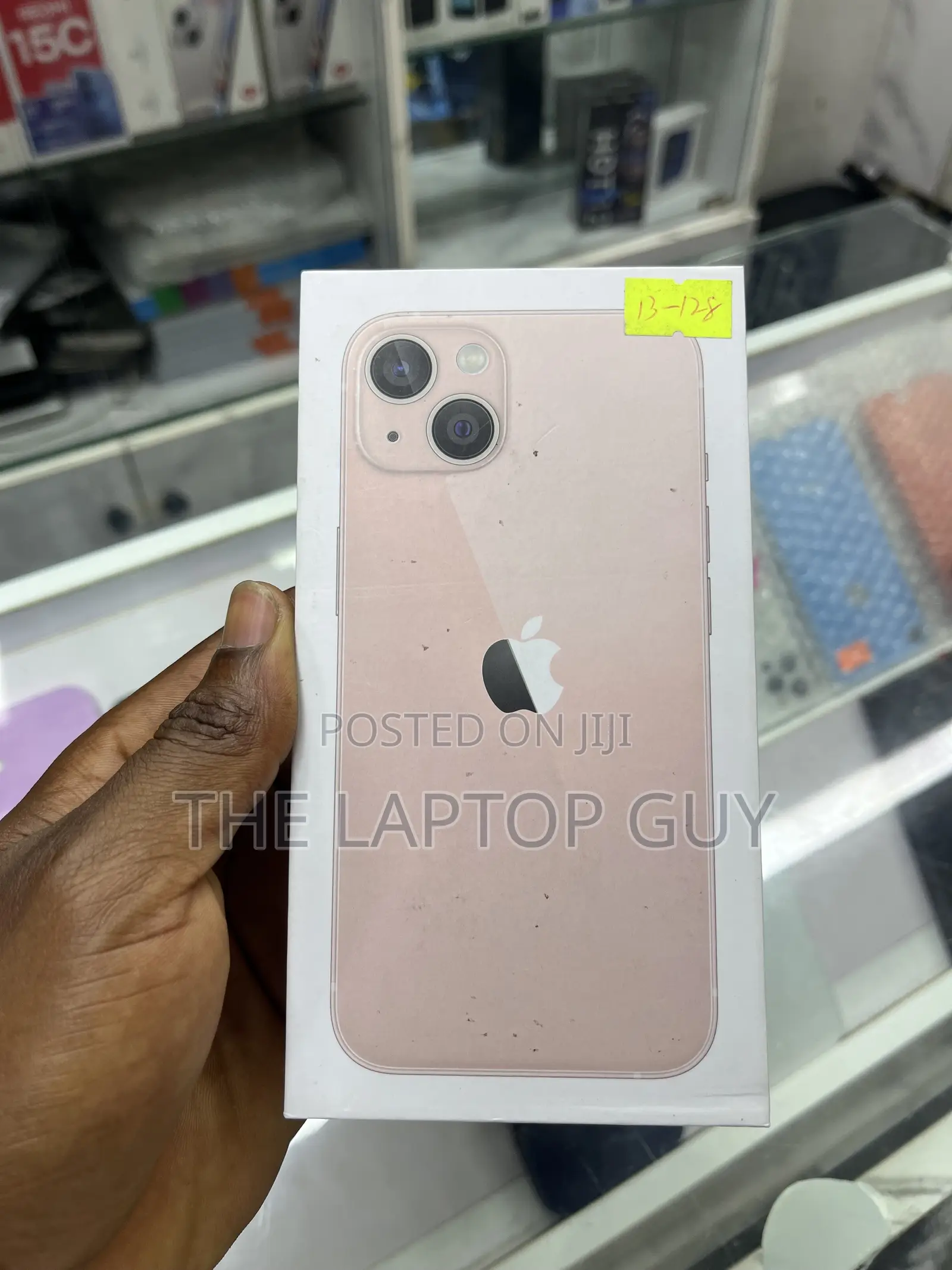 New Apple iPhone 13 128 GB Pink