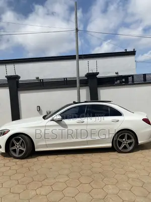 Mercedes-Benz C300 Luxury 4Matic Sedan AWD (2.0L 4cyl 7A) 2016 White