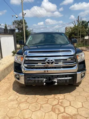 Toyota Tundra 2016 Black