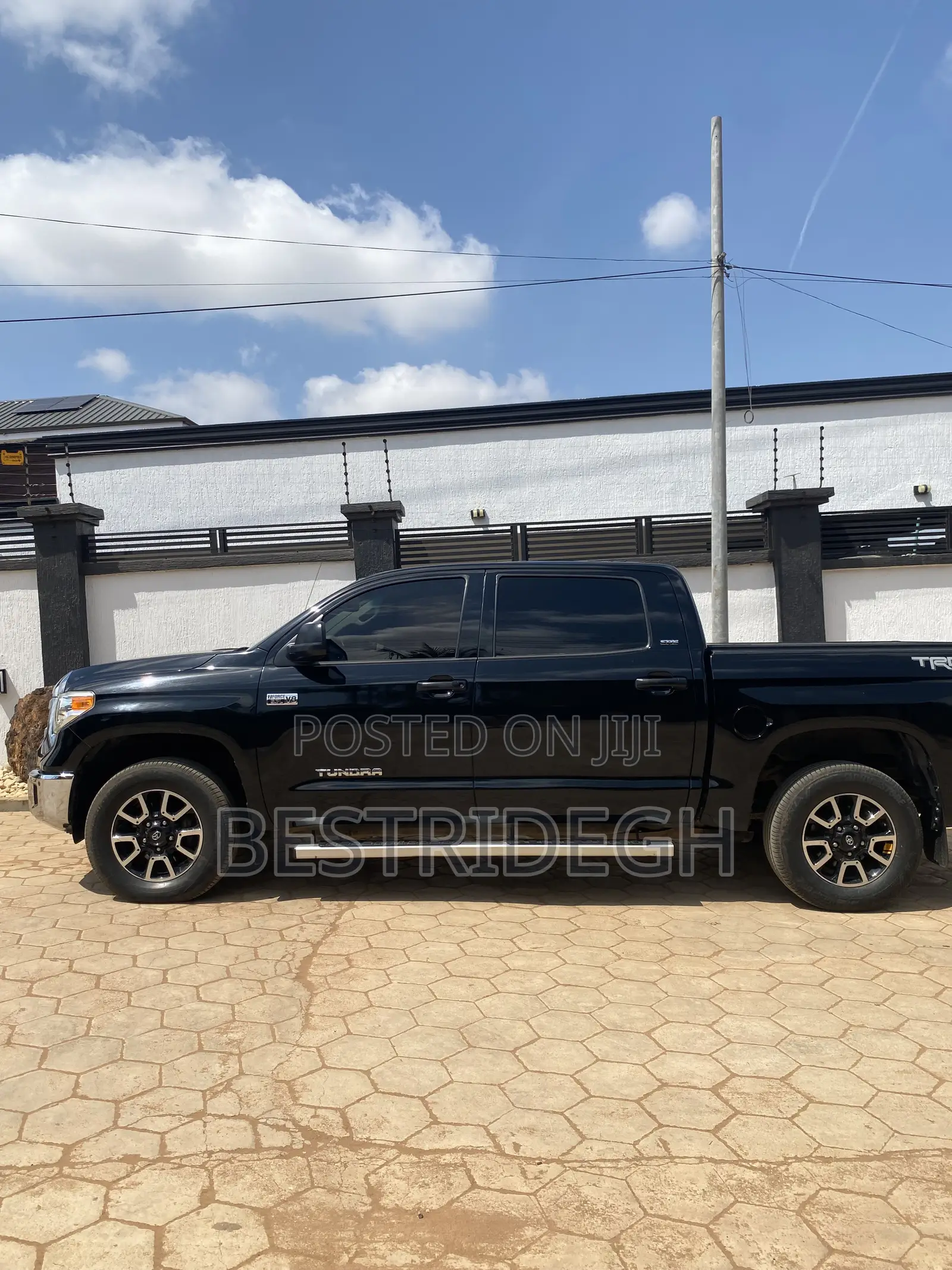 Toyota Tundra 2016 Black