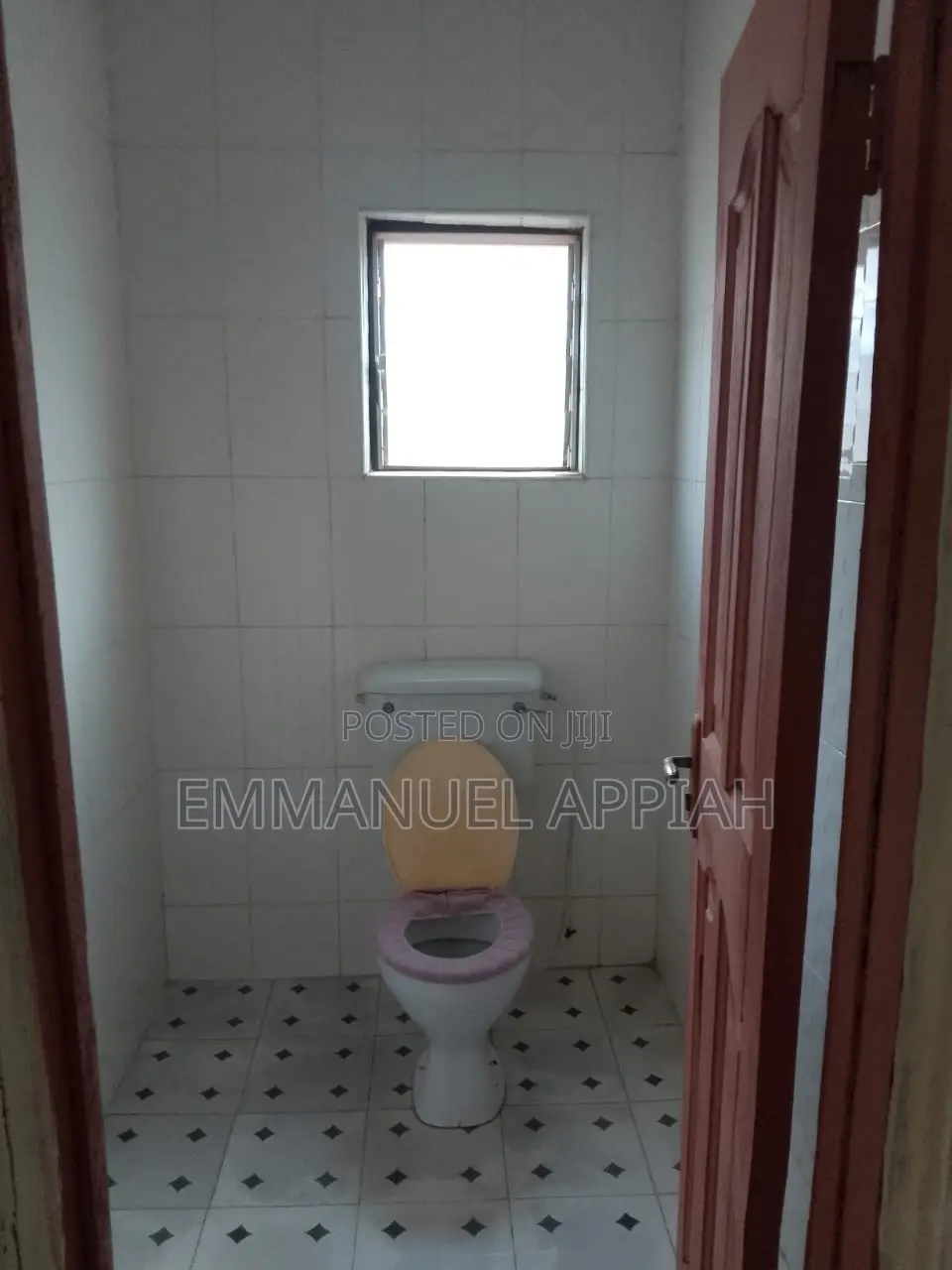 2bdrm Apartment in Awoshei Last Stop, Awoshie for rent