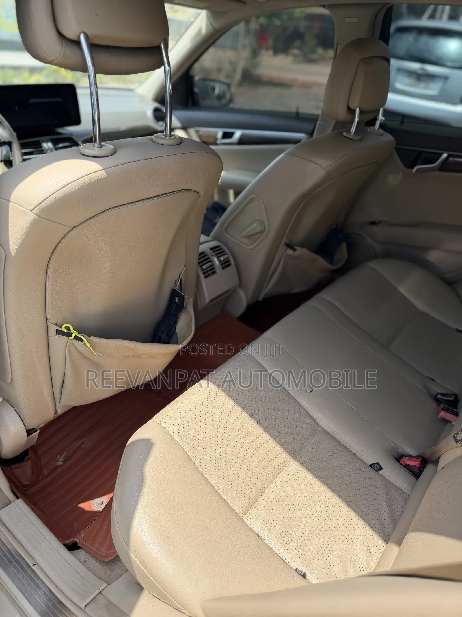 Mercedes-Benz C250 2013 Brown