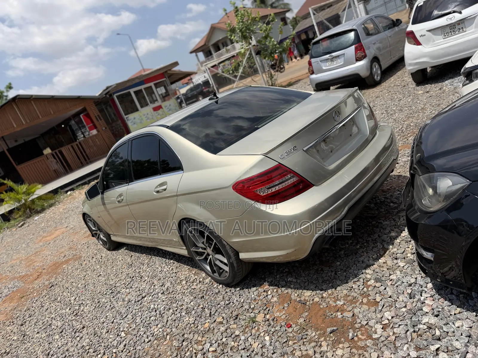 Mercedes-Benz C250 2013 Brown
