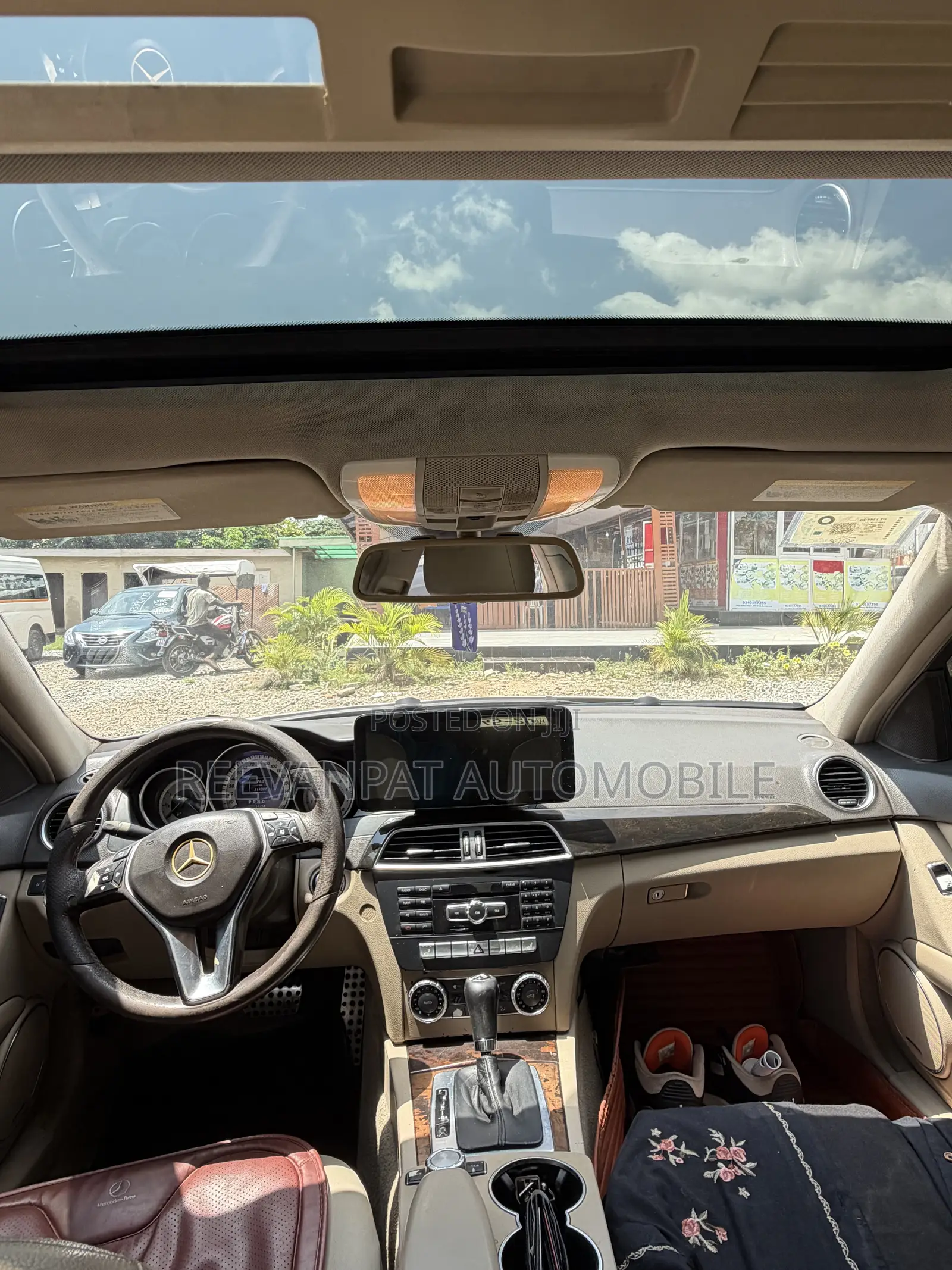 Mercedes-Benz C250 2013 Brown