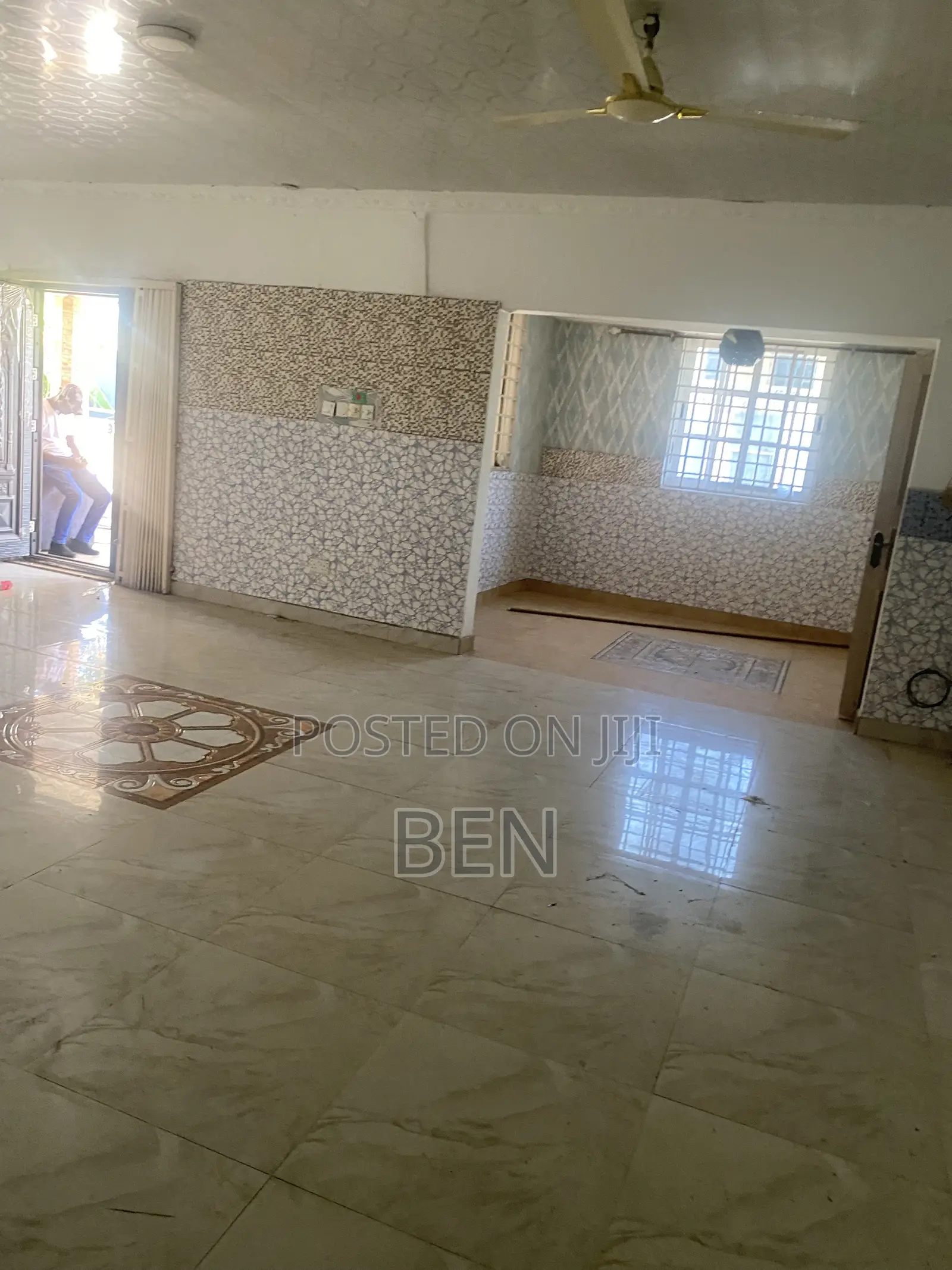3bdrm Apartment in Dzorwulu for rent