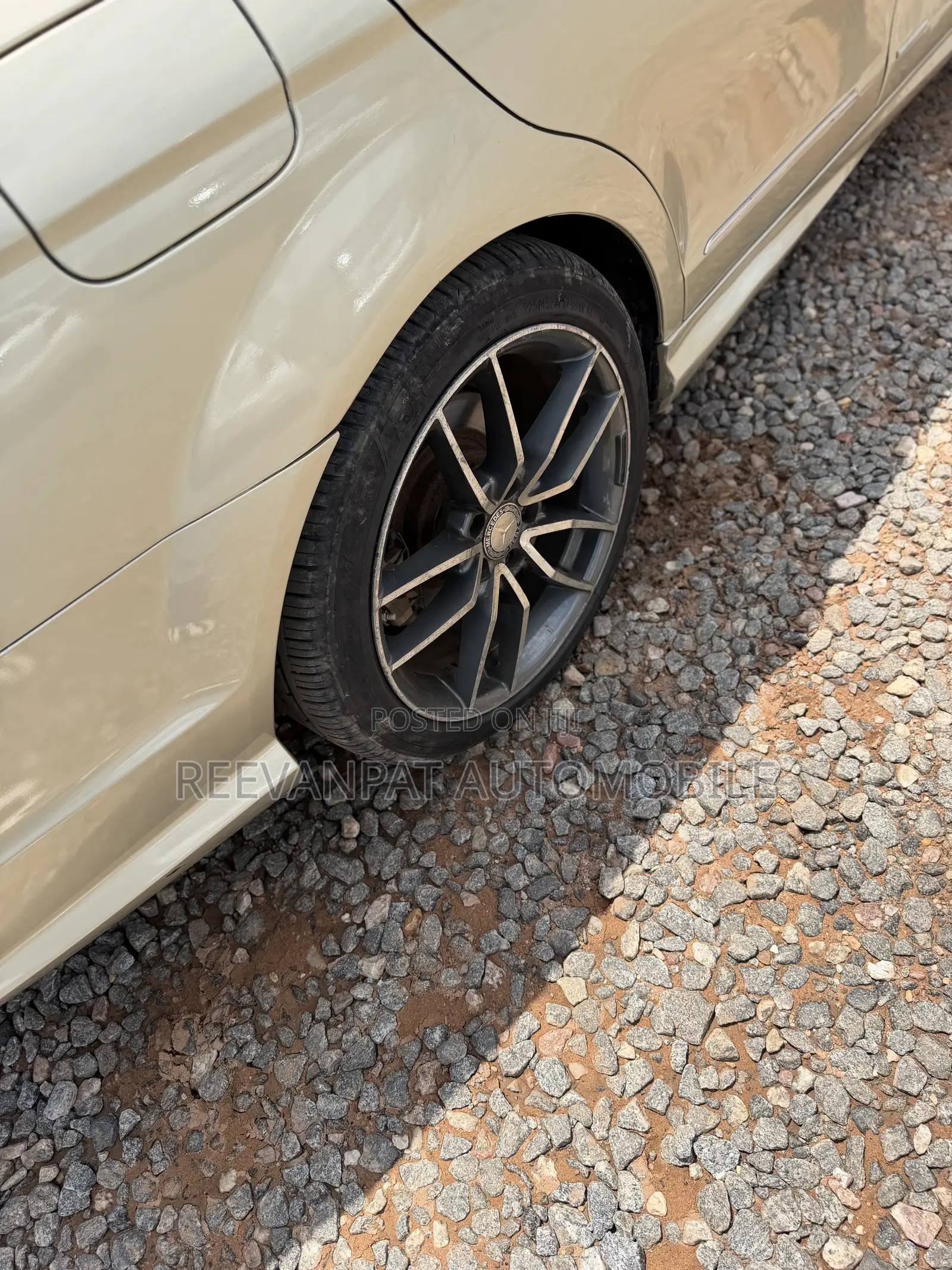 Mercedes-Benz C250 2013 Brown